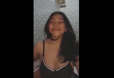 Lagi Tidur Viral Wikwik Dengan Pembeli Untuk Membeli Produknya